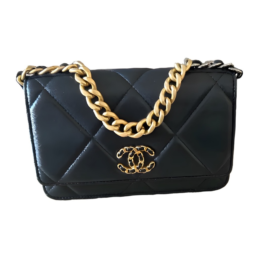 Chanel Black 19 Wallet On Chain